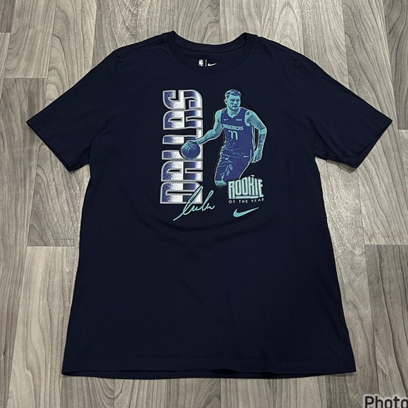 SIZE LARGE LUKA DONCIC ROOKIE OF THE YEAR SHIRT - Picture 1 of 7
